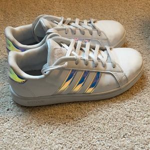 Adidas grand court tennis shoes girls size 4
